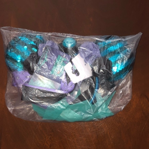 Minnie Mouse the Main Attraction Ear Headband - Picture 8 of 10